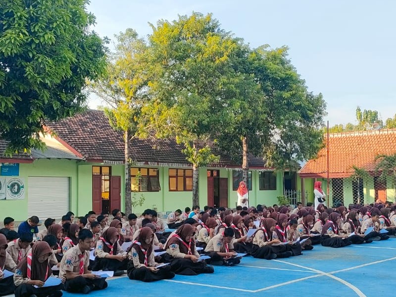 7 KEBIASAAN ANAK INDONESIA HEBAT