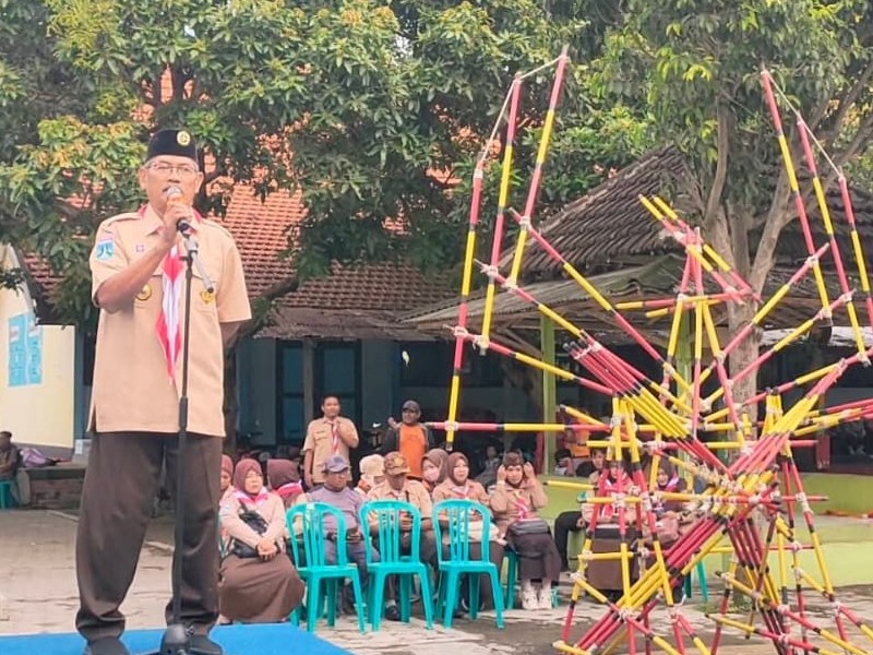 Adu Ketangkasan, Ratusan Penggalang SD se-Kabupaten Ikuti Lomba Pramuka di SMPN 2 Situbondo